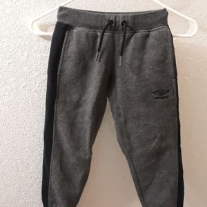 Boys Pants Size 4/5 Umbro